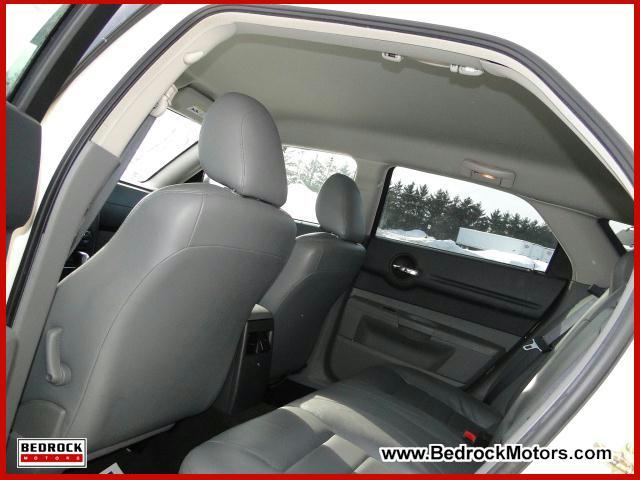 2005 Dodge Magnum Unknown