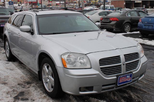 2005 Dodge Magnum 2dr Spyder Auto GS