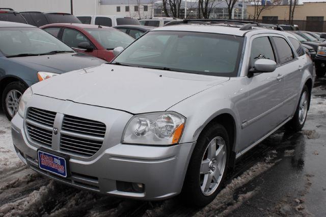 2005 Dodge Magnum 2dr Spyder Auto GS