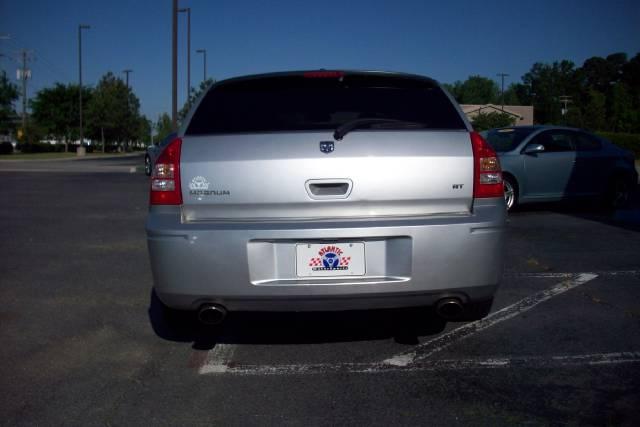 2005 Dodge Magnum 3.2