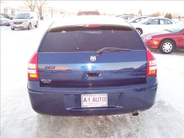 2005 Dodge Magnum S
