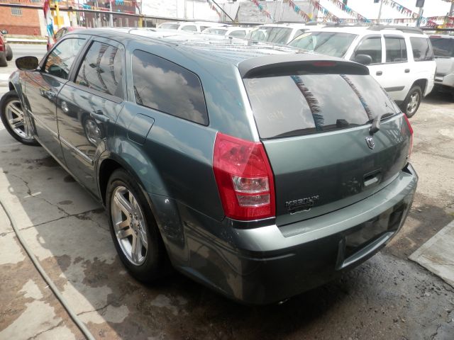 2005 Dodge Magnum 3.2