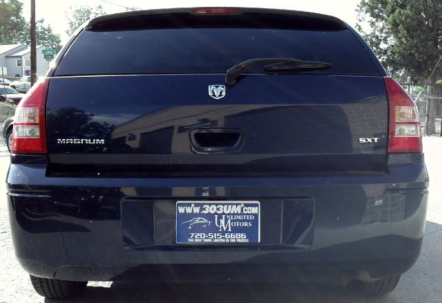 2006 Dodge Magnum S