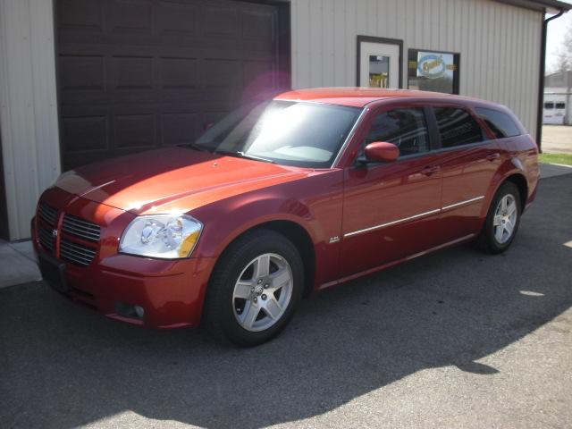 2006 Dodge Magnum S