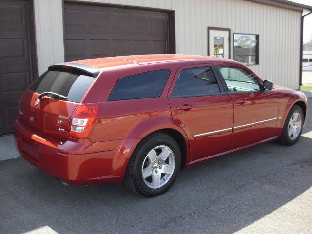2006 Dodge Magnum S