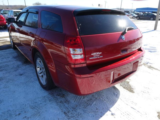 2006 Dodge Magnum S