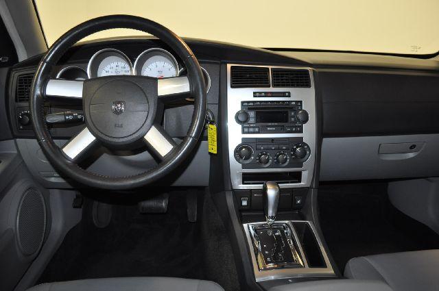 2006 Dodge Magnum SLT 25