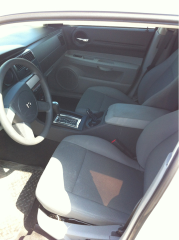 2006 Dodge Magnum SE