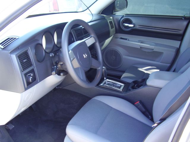 2006 Dodge Magnum SE