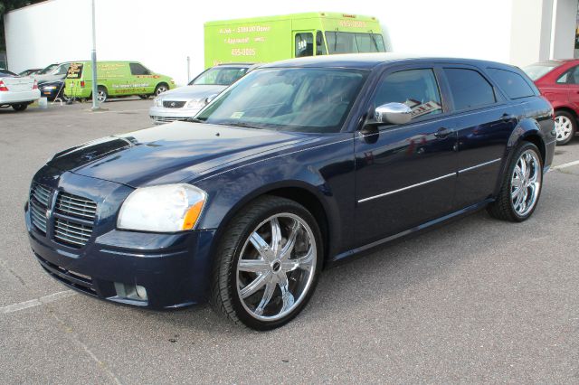 2006 Dodge Magnum S