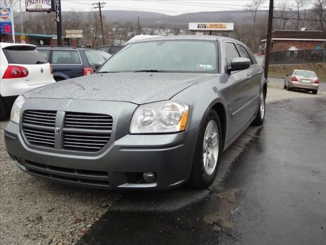 2006 Dodge Magnum I4 MAN (SE)