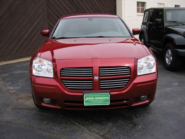 2006 Dodge Magnum QUAD CAB CREW