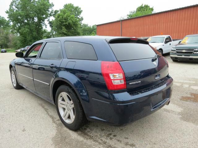 2006 Dodge Magnum S