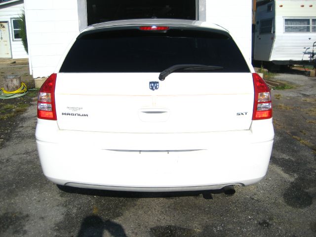 2006 Dodge Magnum DUMP 4X4