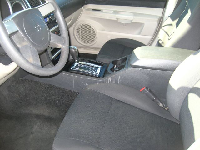 2006 Dodge Magnum DUMP 4X4