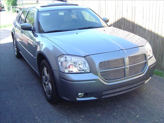 2006 Dodge Magnum 2dr Spyder Auto GS