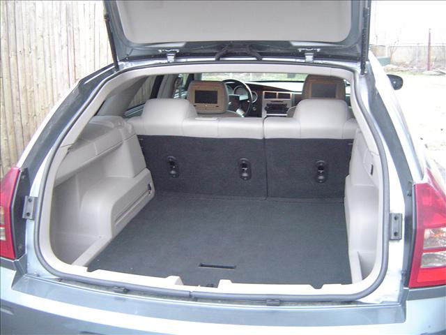 2006 Dodge Magnum 2dr Spyder Auto GS