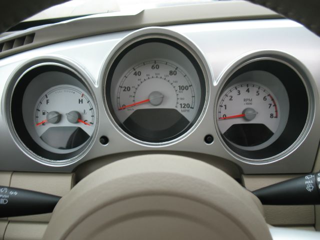 2006 Dodge Magnum SE