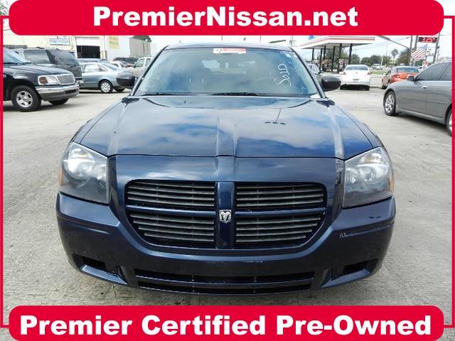 2006 Dodge Magnum S