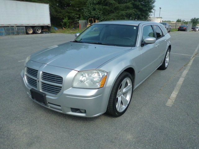 2006 Dodge Magnum S