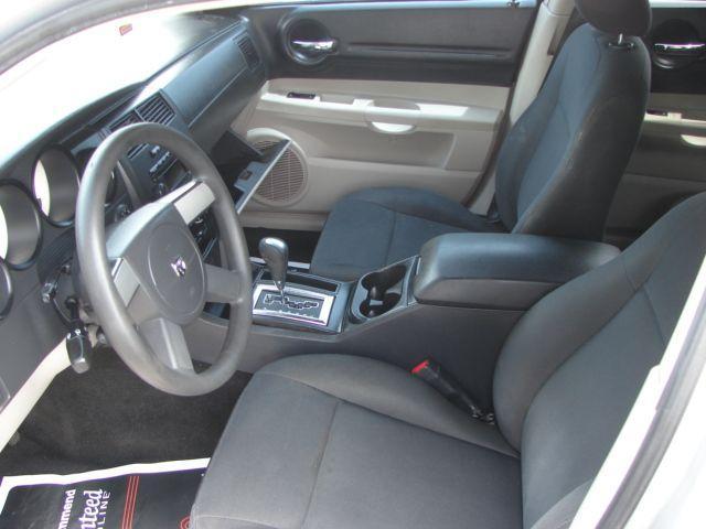 2006 Dodge Magnum Unknown