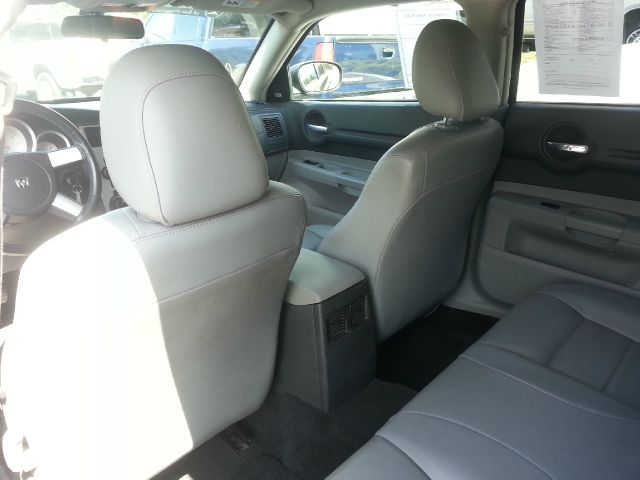 2006 Dodge Magnum Deluxe Convertible