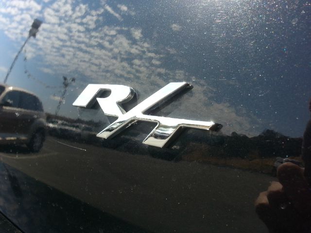 2006 Dodge Magnum Deluxe Convertible