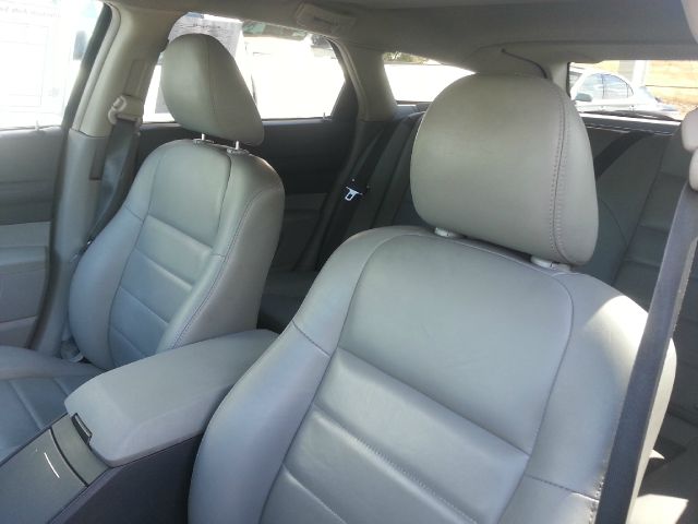 2006 Dodge Magnum Deluxe Convertible