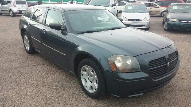 2007 Dodge Magnum SE