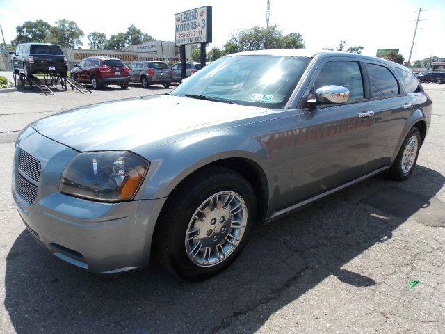 2007 Dodge Magnum SE