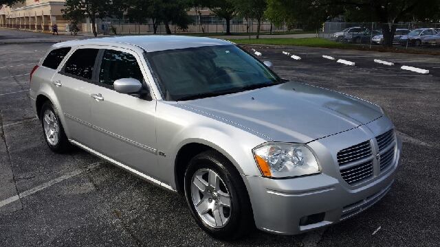 2007 Dodge Magnum S