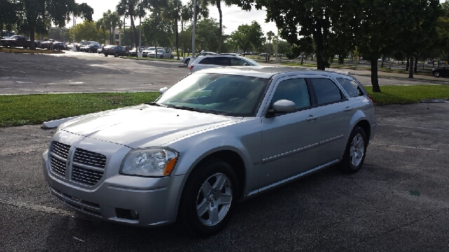2007 Dodge Magnum S