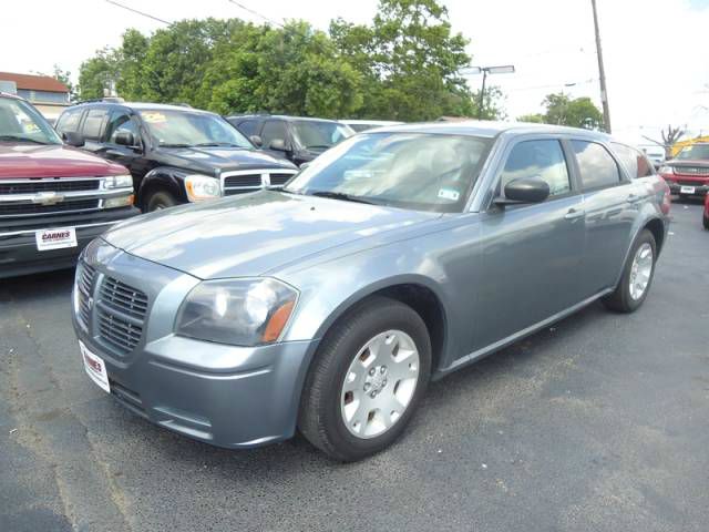 2007 Dodge Magnum SE