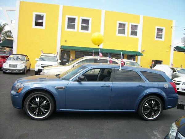 2007 Dodge Magnum SE