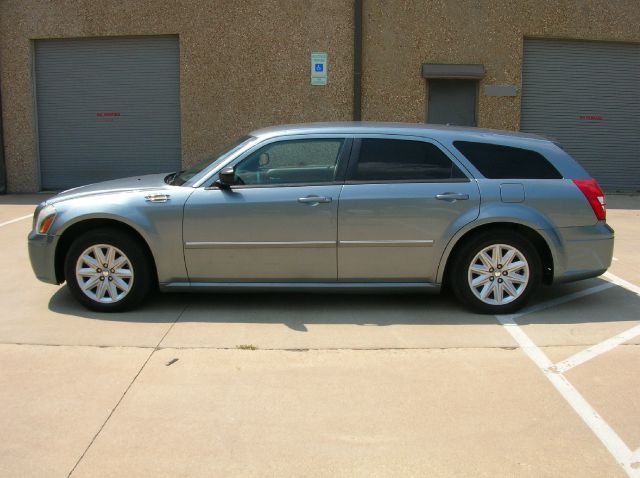2007 Dodge Magnum S