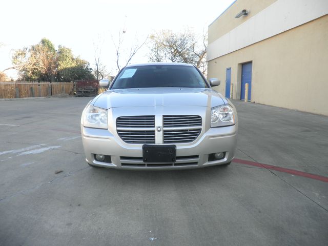 2007 Dodge Magnum S