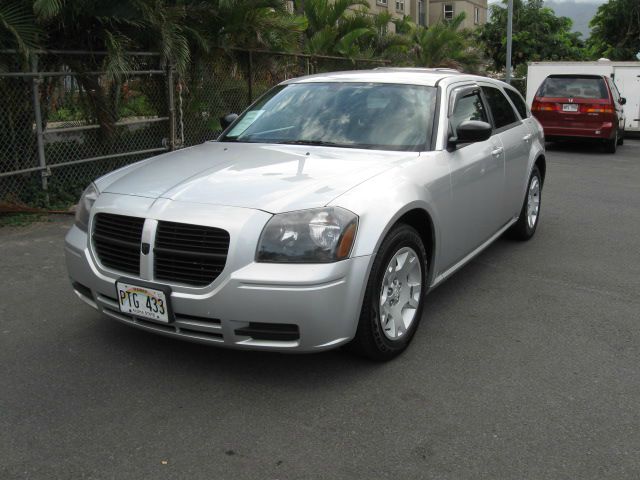 2007 Dodge Magnum SE