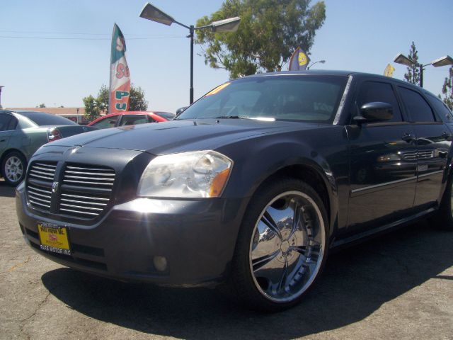 2007 Dodge Magnum S