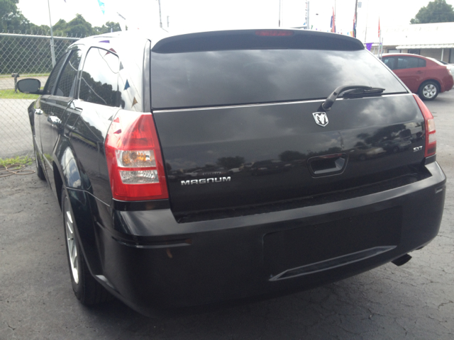 2007 Dodge Magnum S