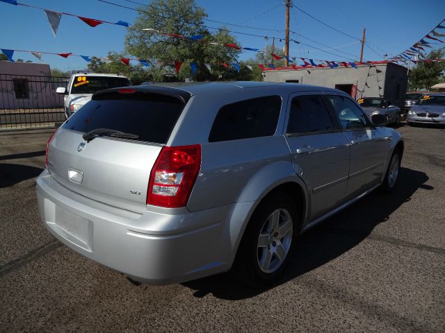 2007 Dodge Magnum S