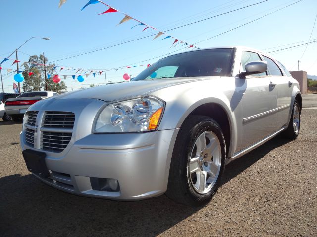 2007 Dodge Magnum S