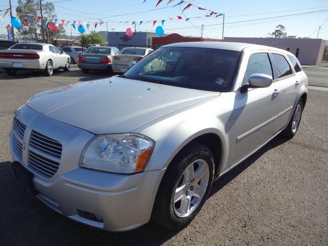2007 Dodge Magnum S