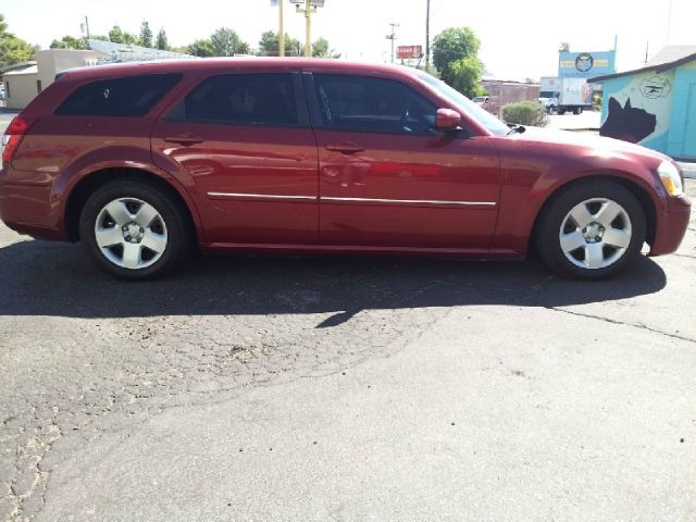2007 Dodge Magnum S