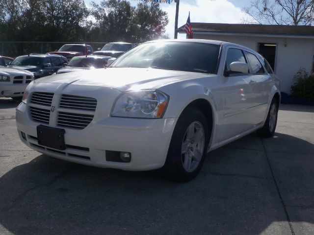2007 Dodge Magnum S