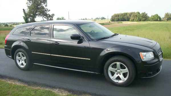 2008 Dodge Magnum S