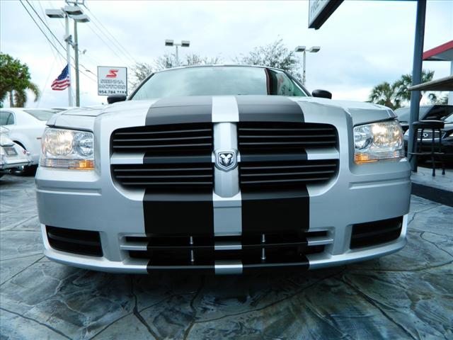 2008 Dodge Magnum Unknown