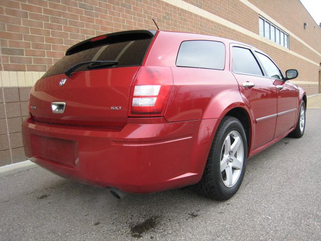 2008 Dodge Magnum S