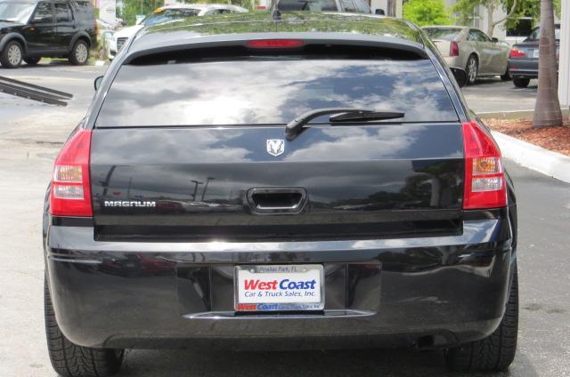 2008 Dodge Magnum Unknown