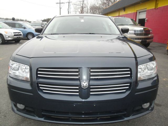 2008 Dodge Magnum S