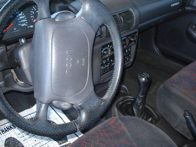 1999 Dodge Neon Deluxe Convertible